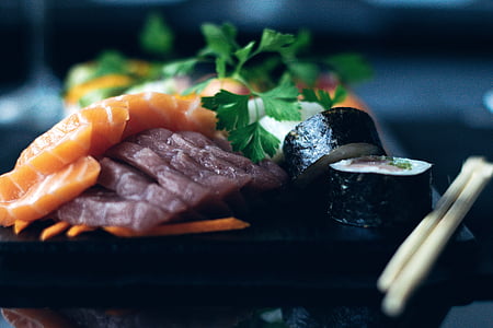 sushi and maki platter thumbnail