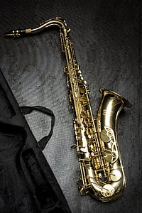 gold saxophone thumbnail