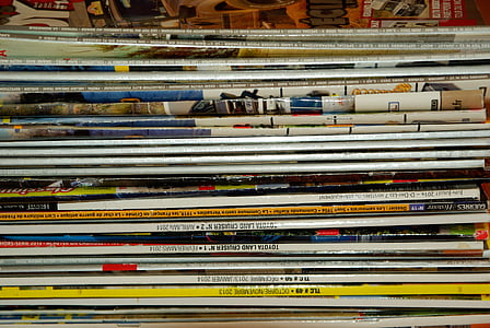 pile of magazines thumbnail