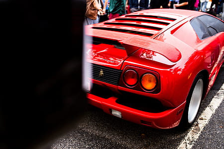 red coupe thumbnail
