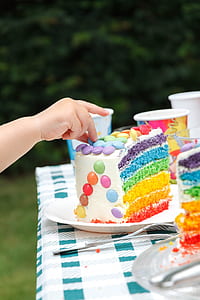 rainbow cake thumbnail