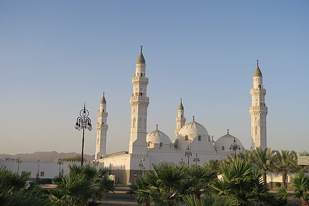 mosque near body of water thumbnail