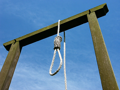 rope hanging on arch thumbnail