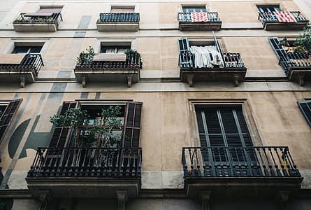 Townhouses in Barcelona, Spain thumbnail