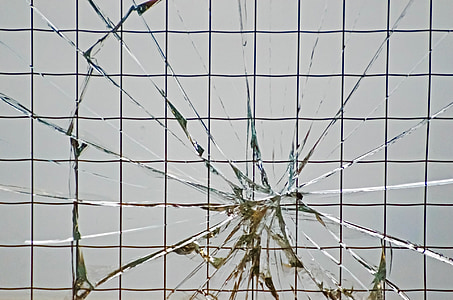 cracked glass thumbnail