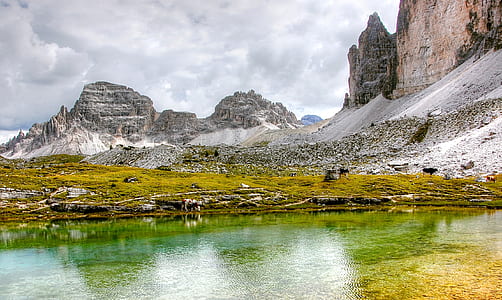 landscape photography of gray and brown mountain thumbnail