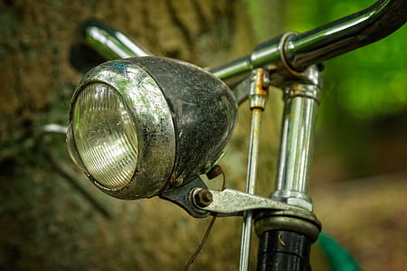 close-up photo of gray headlight thumbnail