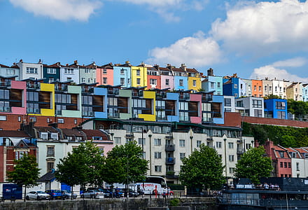 multicolored houses during daytime thumbnail