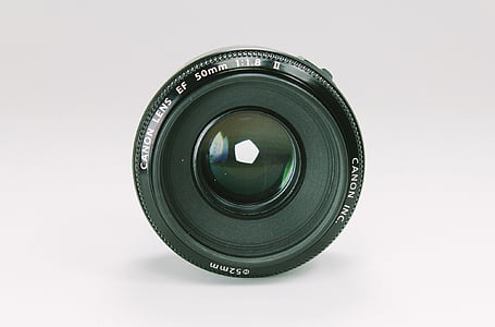 black Canon 50 mm zoom lens thumbnail