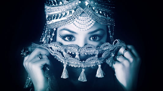 woman wearing traditional dress thumbnail
