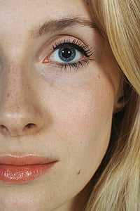 woman's face thumbnail
