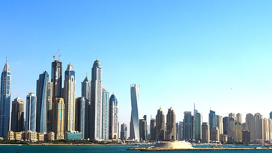 landscape photography of cityscape thumbnail