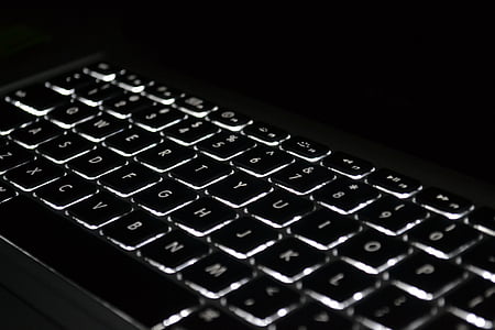 black laptop computer thumbnail