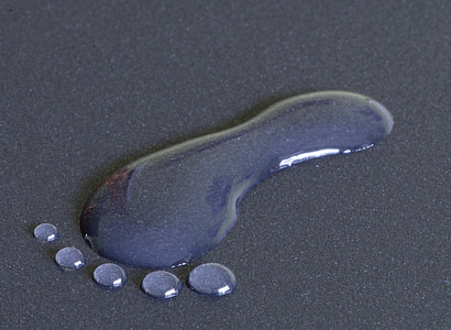 water drops on floor thumbnail