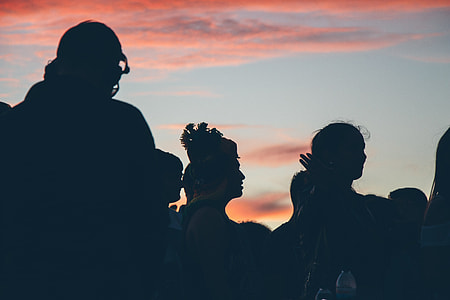 silhouette photography of people thumbnail