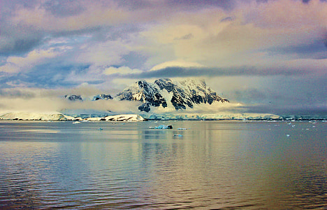 photography of an island filled by white snows thumbnail