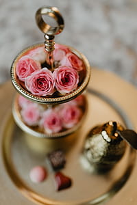 A tray of pink roses thumbnail