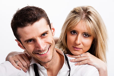 woman and man taking selfie thumbnail