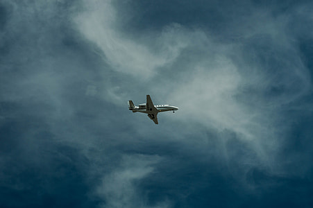 passenger plane thumbnail