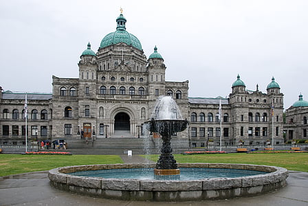 photo of green dome building thumbnail