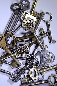brown and gray skeleton key lot thumbnail