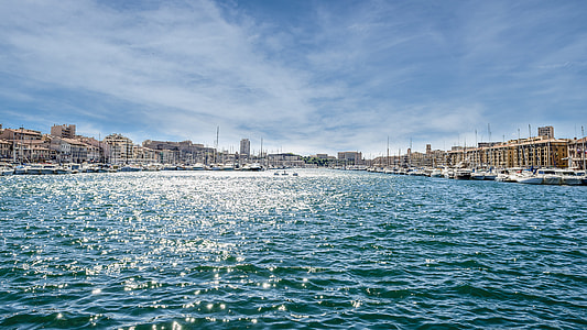 panoramic photography of high-rise building thumbnail