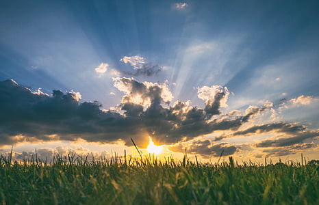 sun rays through clouds thumbnail
