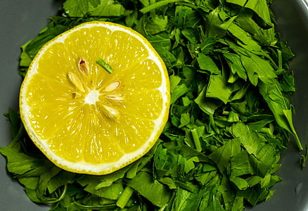lemon slice on green vegetable thumbnail