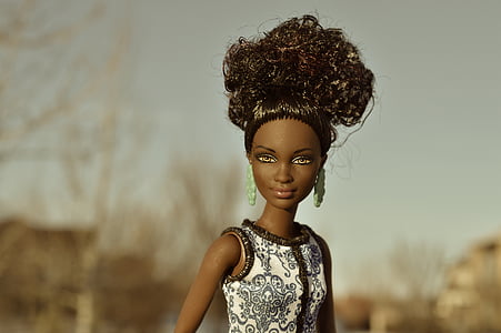brown haired doll thumbnail