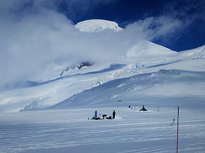 persons on snow thumbnail