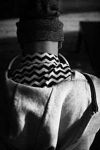 man wearing gray zip-up hoodie thumbnail