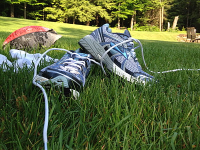 pair of blue Anta athletic shoes thumbnail