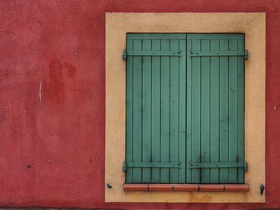 green wooden window thumbnail