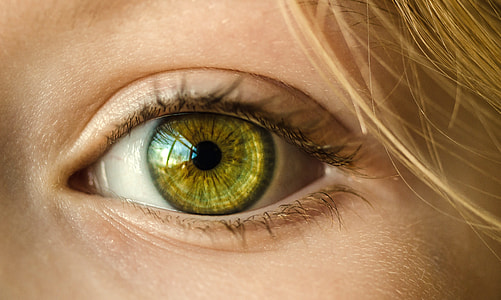 Closeup of Green Eyeball thumbnail