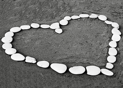 white pebbles heart art thumbnail