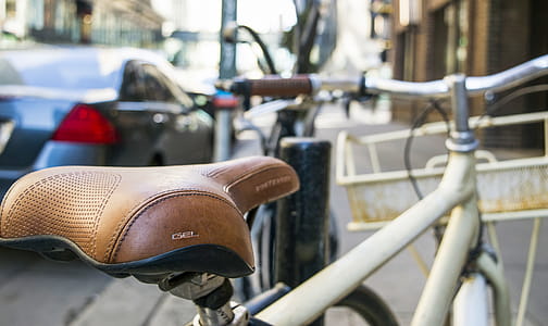 White Bicycle thumbnail