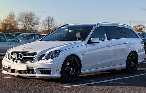photography of Mercedes-Benz station wagon thumbnail