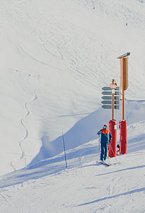person using skiblades in snow thumbnail