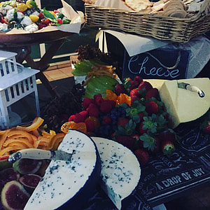 Food Table thumbnail