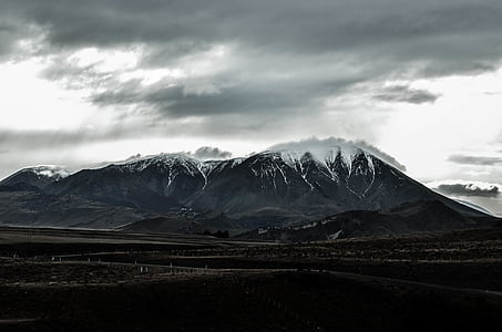 landscape of icy mountain thumbnail