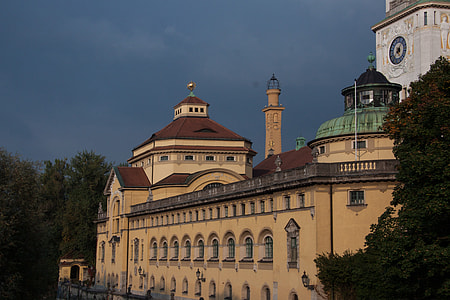 Indoor Swimming Pool, Munich thumbnail