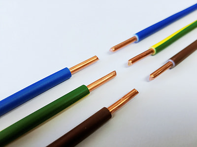 blue, green, and red coated wires with tip exposed thumbnail