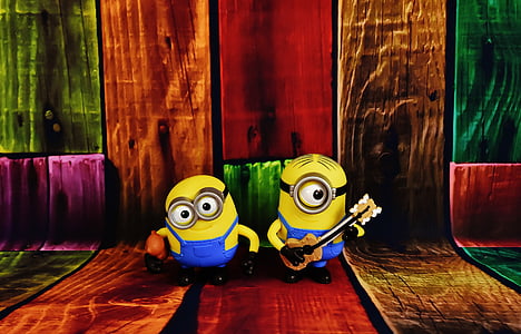 two Minion characters wallpaper thumbnail