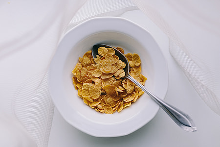 Preparing breakfast thumbnail