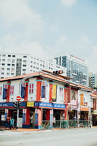 traffic light at red thumbnail