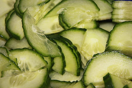 sliced cucumbers thumbnail
