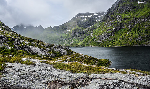 photography of mountain thumbnail