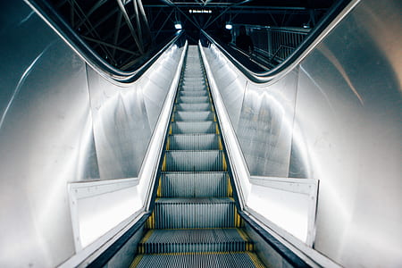 escalator going up thumbnail