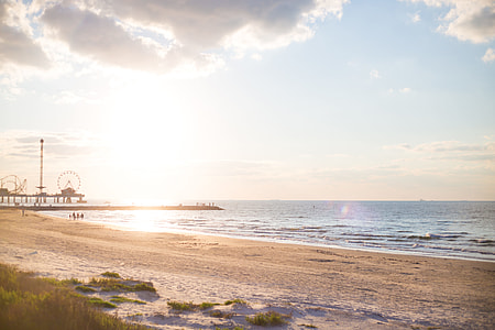 photo of beach horizon thumbnail