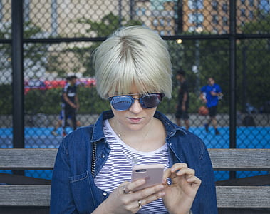woman sitting on bench thumbnail